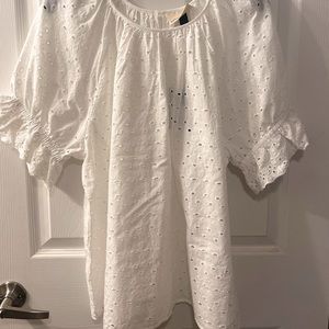 Universal Threads White Top